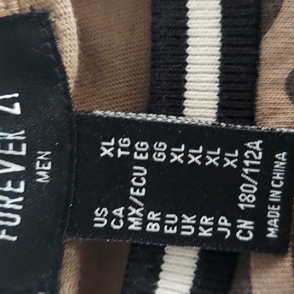 Forever 21 Mens Camo Varsity Ringer Tee Shirt Sz XL - Picture 9 of 10